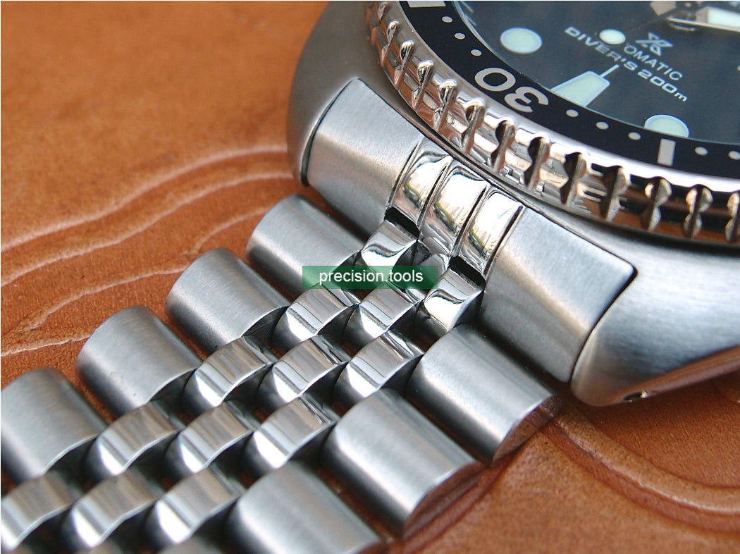 銀禧型 ジュビリー 。 完璧にマッチ Seiko SRP773 775 777 ステンレス鋼 。ダブルロック腕時計のバックル。 交換用時計バンド 。 社外品