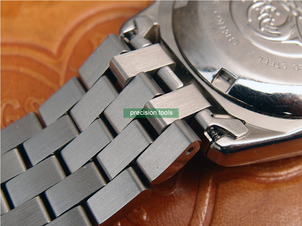 20mm 。Engineer 型 エンジニアタイプ 。弓カン 湾曲したエンドリンク。完璧にマッチ Seiko SKX013 SKX015。ステンレス鋼 。社外品