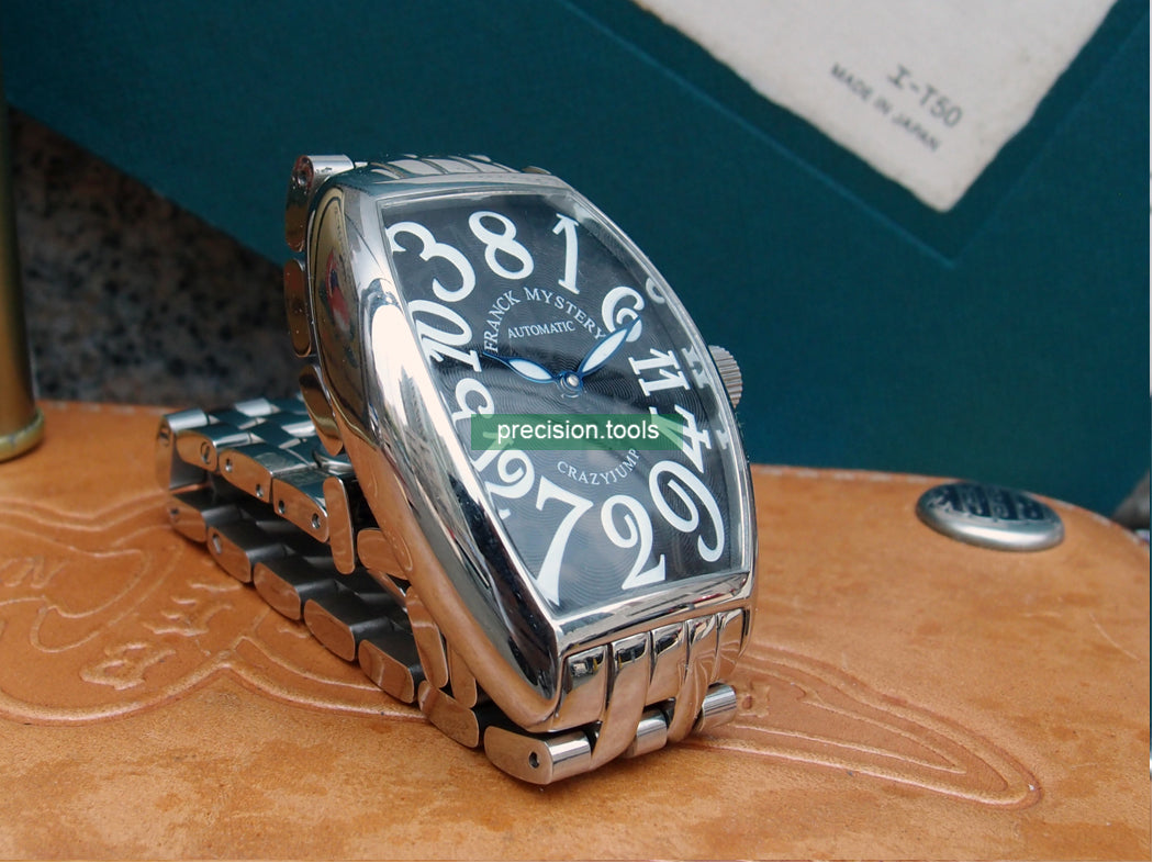 ★ NOS ★ Barrel Shape . Black Dial . Crazy Jump . Automatic . Stainless Steel . Wrist Watches ★ New Old Stock ★ 069902