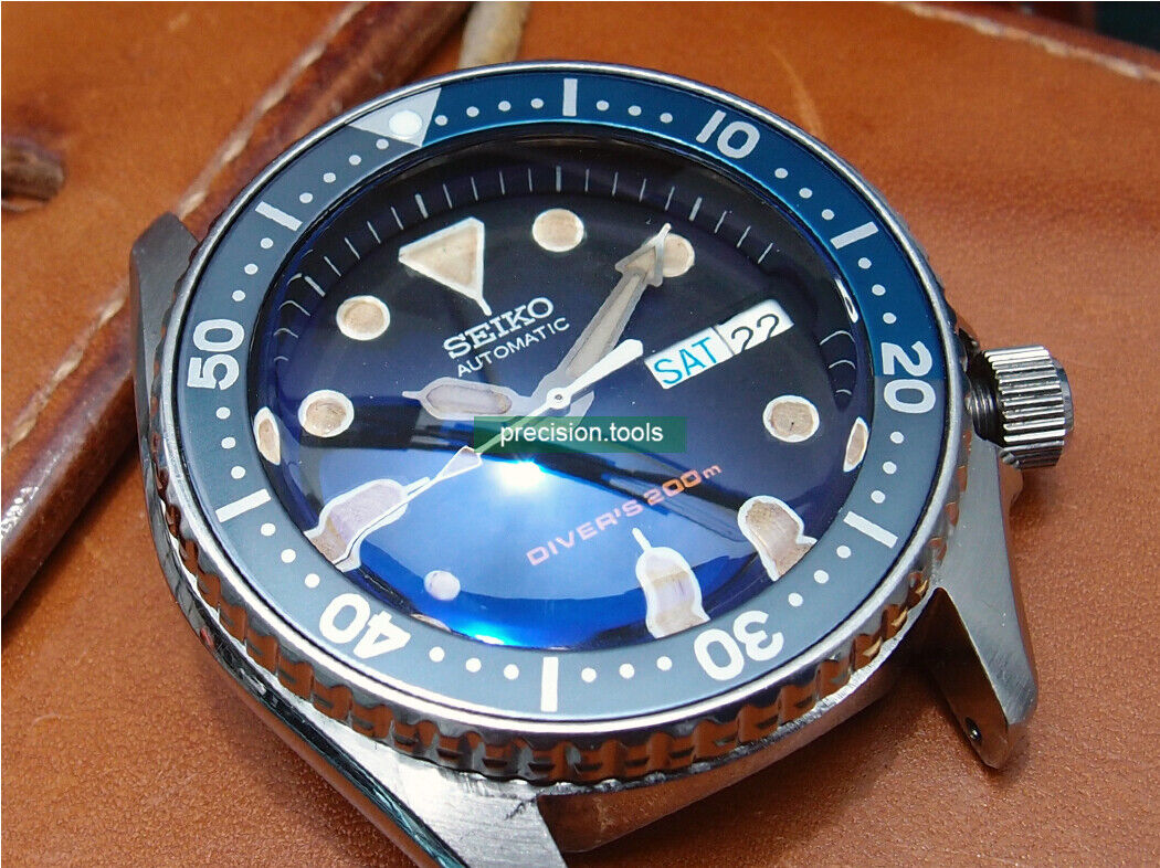 Double Domed Shape Crystal Glass With Blue Color AR For Seiko SKX013 015 Spare Parts