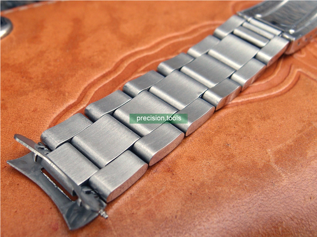 20mm。Oyster 型。 完璧にフィットするほぼヴィンテージの腕時計 。ステンレス鋼 。磨かれた表面 。シングルロック腕時計のバックル。 交換用時計バンド 。 社外品