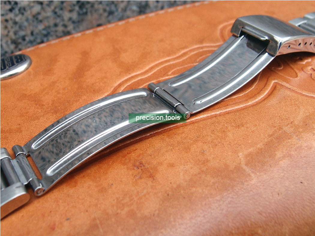 20mm。Oyster 型。 完璧にフィットするほぼヴィンテージの腕時計 。ステンレス鋼 。磨かれた表面 。シングルロック腕時計のバックル。 交換用時計バンド 。 社外品