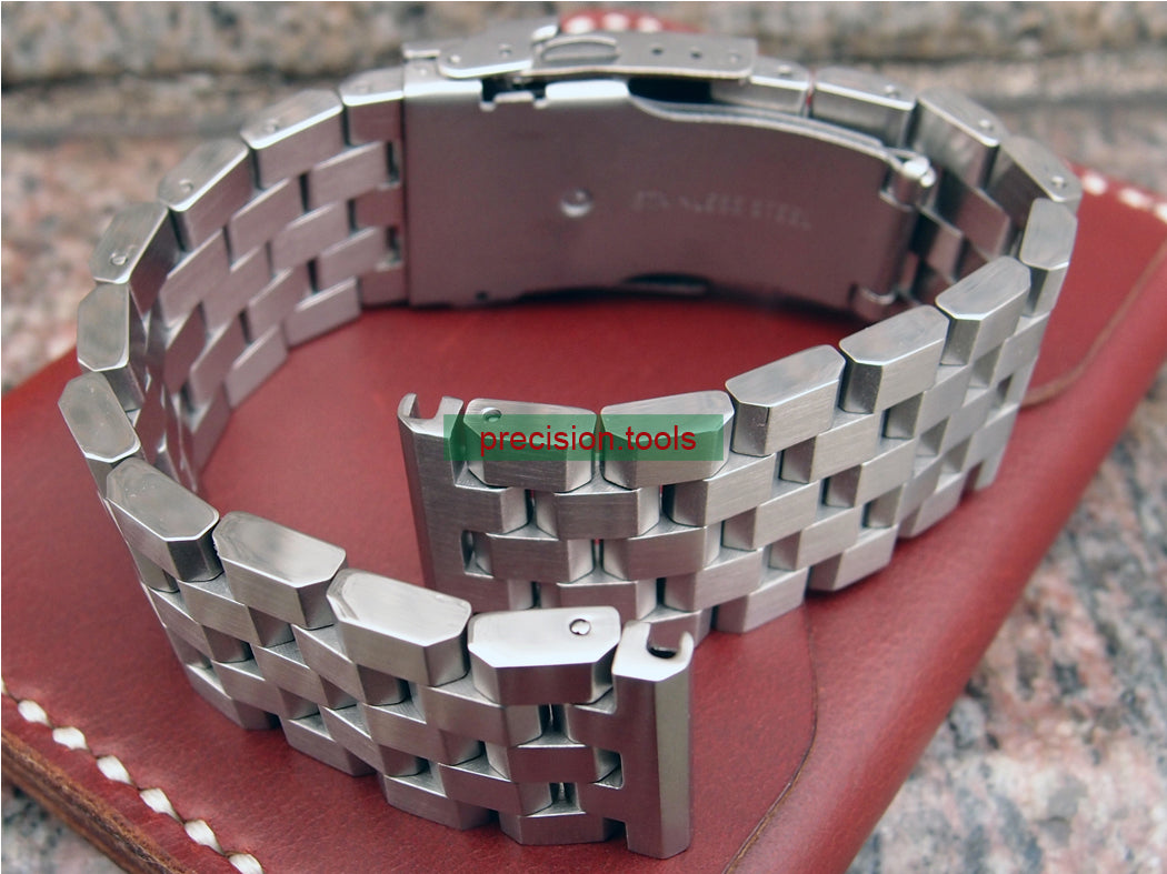 Engineer 型。完璧にフィットします ラグ 22mmの腕時計に。交換用時計ブレスレット。ステンレス鋼 製 